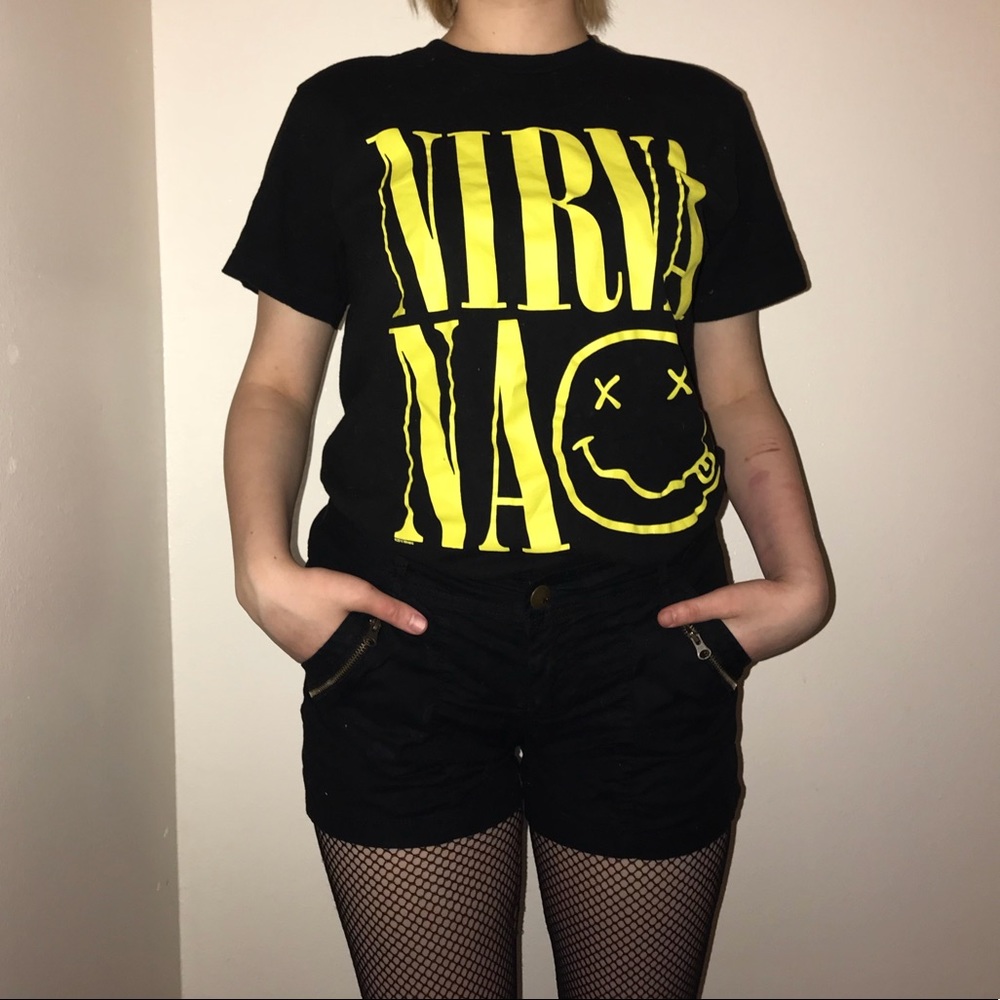 Nirvana smiley black tee